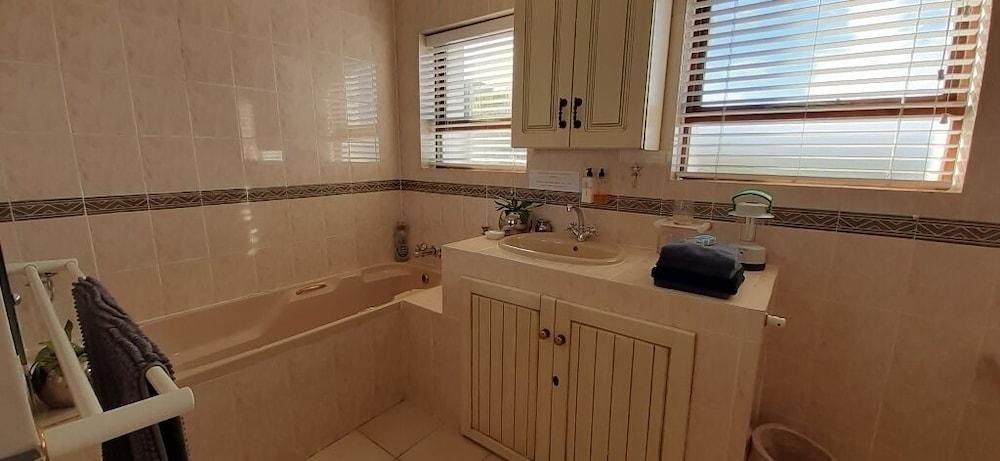 Atlantic Guest House นิสนา ภายนอก รูปภาพ